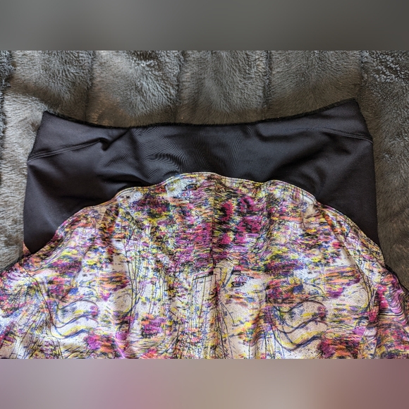 Lululemon Limited Edition Swift High-Rise Long Running Skirt in Firework Floral - Picture 8 of 13